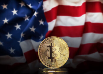 Após queda, Bitcoin reage e avança 2%, impulsionado pelo temor mundial sobre as tarifas de Trump