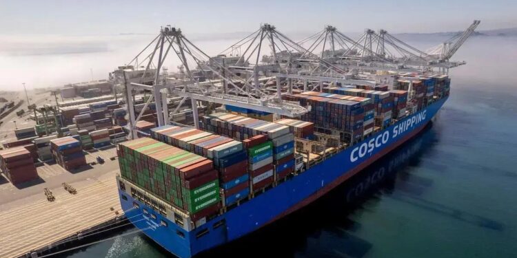 Tarifas de Trump Ameaçam Gigantes do Transporte Marítimo