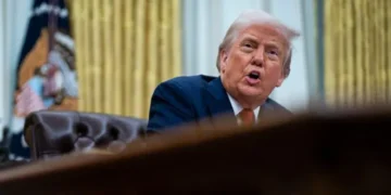 Trump eleva em 125% as tarifas para a China