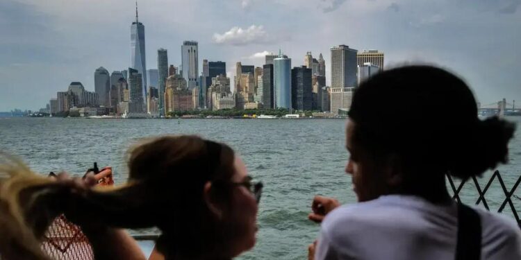 Turismo Estrangeiro nos EUA: Queda de 10% e US$ 90 Bi