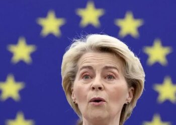 Von der Leyen já havia dito anteriormente que a UE “tem muitas cartas na manga”, incluindo tarifas retaliatórias e o direcionamento de empresas americanas de serviços e tecnologia