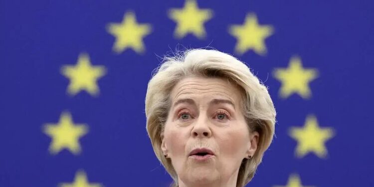 Von der Leyen já havia dito anteriormente que a UE “tem muitas cartas na manga”, incluindo tarifas retaliatórias e o direcionamento de empresas americanas de serviços e tecnologia