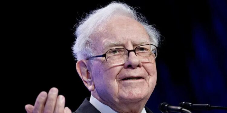 Warren Buffett: Aumento de Patrimônio Surpreende Enquanto Outros Perdem