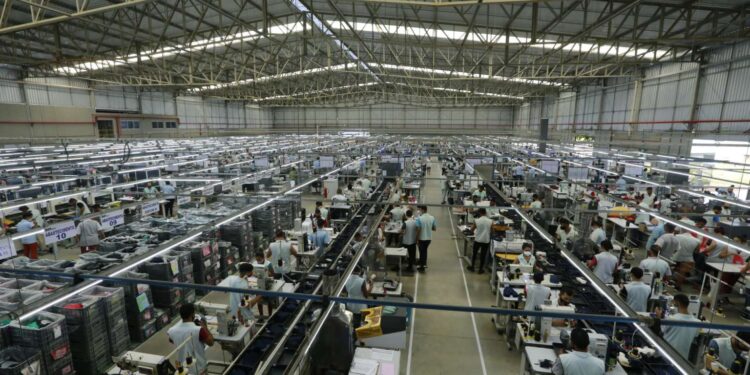 O Ceará possui o maior parque industrial de máquinas retas da América Latina para a produção de calçados