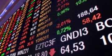 Ibovespa estabelece novo máximo intradiário após o IPCA-15; o dólar recua