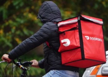 DoorDash adquire a britânica Deliveroo em transação de quase 4 bilhões de dólares