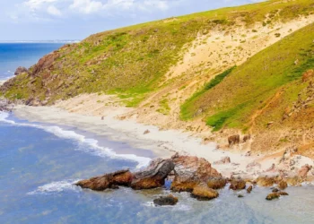O Ministério Público do Ceará sugere a interrupção do contrato e das obras no Parque Nacional de Jericoacoara