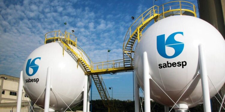 Sabesp estabelece colaboração com Ambipar para disponibilizar água reciclada para a indústria