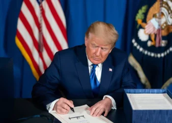 A empresa de cripto de Trump é selecionada para um contrato de 2 bilhões de dólares
