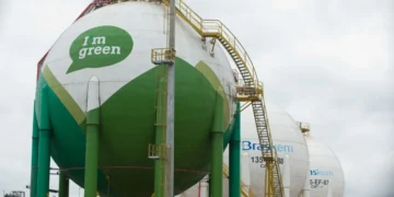 Nelson Tanure apresenta proposta para adquirir ações da Braskem (BRMK5); valor das ações dispara