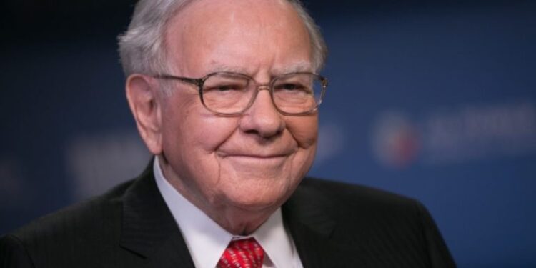 Warren Buffett anuncia aposentadoria aos 94 anos e aponta Greg Abel como sucessor na Berkshire Hathaway