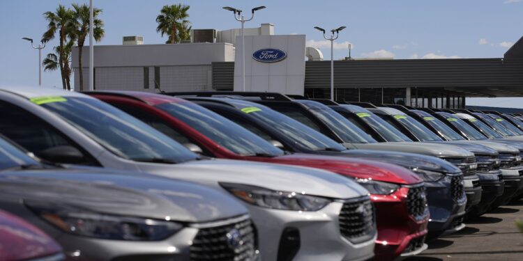 Ford estima um impacto de 1,5 bilhão de dólares com tarifas de automóveis em 2025