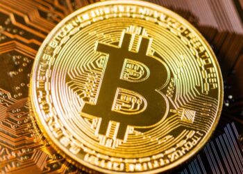 Bitcoin (BTC) perto dos 100 mil dólares: o que fez os preços do mercado de criptomoedas subirem hoje?