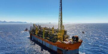 Petrobras confirma que uma nova plataforma começou a operar na área de Mero