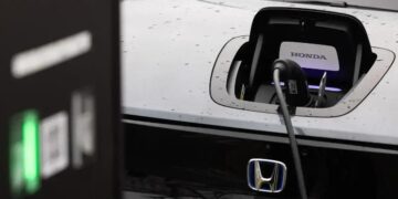 Honda corta 30% orçamento: aposta em híbridos triplica!