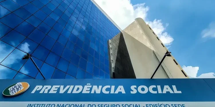 Fraude no INSS com venda casada pode gerar rombo de R$ 219 bilhões