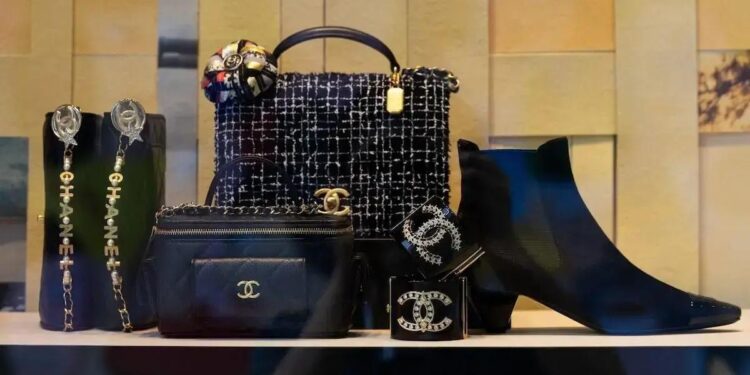 Lucro da Chanel Despenca 30%—Entenda o Contexto
