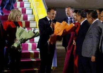 Macron na Ásia: €9 Bi em Acordos e Impacto Regional