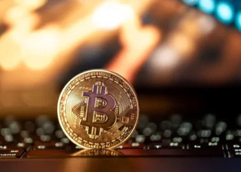 Bitcoin testa resistência e visa novo intervalo de preço