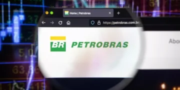 Petrobras (PETR4) está considerando a emissão de R$ 3 bilhões em debêntures com incentivo