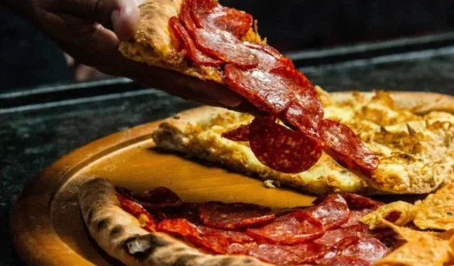 Pizza de R$ 6 bilhões, Trump e criptomoedas: as delícias do Bitcoin em seu auge histórico