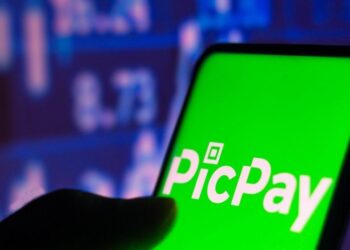 INSS interrompe serviço de antecipação de benefícios via PicPay, mas instituição financeira nega cobrança abusiva