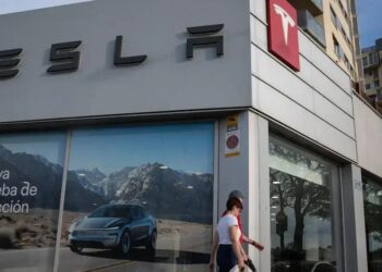 Queda Drástica: Vendas da Tesla na Europa Reduzem em 50%!
