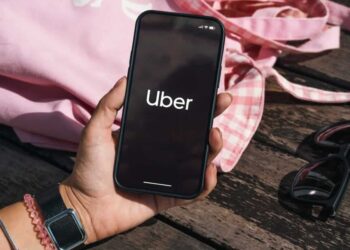 IFood e Uber unem forças para oferecer serviços em aplicativos no Brasil