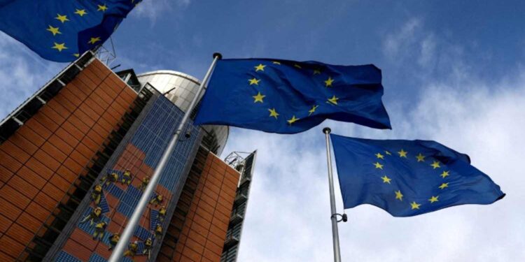 Países da União Europeia apoiam a flexibilização das metas de emissão de CO2 para veículos automotores
