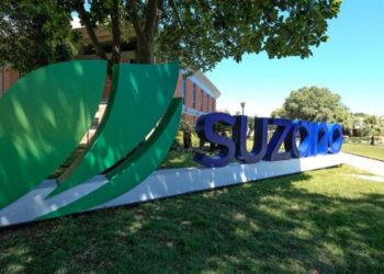 Suzano fecha acordo de 1,7 bilhão de dólares com Kimberly-Clark