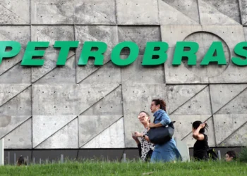 Petrobras firma acordo de R$ 4,9 bilhões com a Consag Engenharia