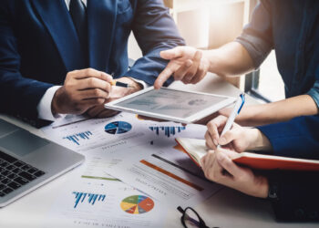 SNME11 ultrapassa IFIX em 14% e proporciona rendimento mensal de 1,3%