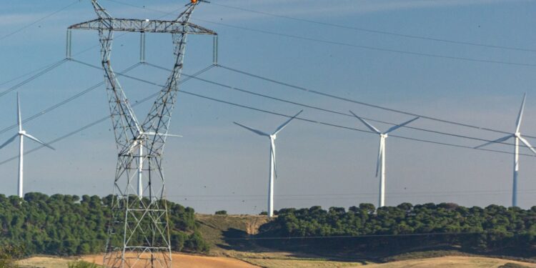 A Eletrobras planeja estabelecer 18 novas linhas de transmissão no Nordeste até o ano de 2027