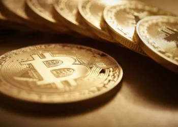 Bitcoin (BTC) despenca com declarações de Trump sobre a guerra momentos antes da decisão de taxa de juros nos Estados Unidos