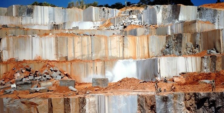 As exportações de rochas do Ceará aumentaram duas vezes em 2025, de acordo com o CIN