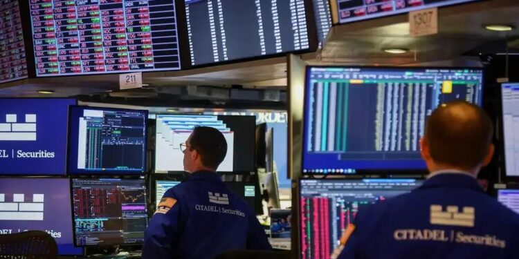 Ações Mercado: Como Wall Street Enfrenta a Turbulência