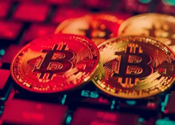 Bitcoin cai e atinge o patamar de US$ 104 mil, em um dia marcado pela realização de lucros