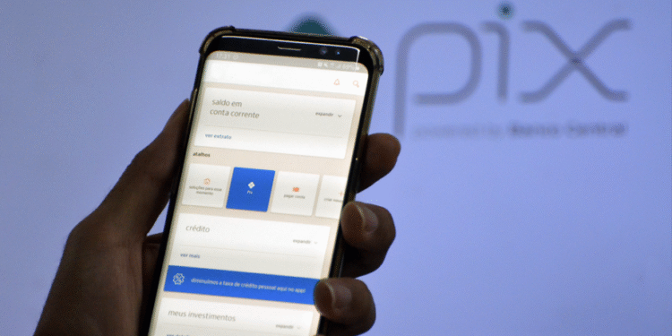 Pix Automático diminui a inadimplência e aprimora as finanças brasileiras
