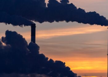 O Brasil e outros países terão acesso a um programa de descarbonização industrial no valor de US$ 1 bilhão