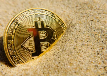 Bitcoin desconsidera o impulso de Nova Iorque e volta a cair à espera de novos catalisadores