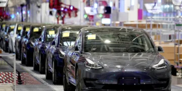 As vendas de carros da Tesla produzidos na China diminuíram 15% em maio