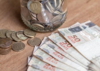 Apesar do domínio do Pix, o Brasil ainda possui mais de 39 bilhões de notas e moedas em circulação