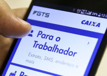 A Caixa Econômica Federal começa a distribuir cerca de R$ 13 bilhões referentes ao lucro do FGTS