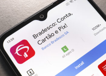 Bradesco disponibiliza a função de Pix por comando de voz através da BIA no WhatsApp
