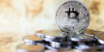 Bitcoin ultrapassa US$ 116 mil; com tarifas em consideração, BTC pode funcionar como reserva de valor diante da desvalorização do real