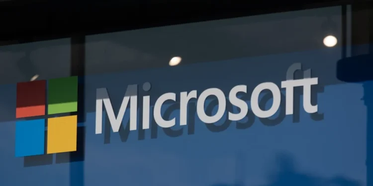 Microsoft usará fezes humanas para eliminar 4,9 milhões de toneladas de carbono; saiba como