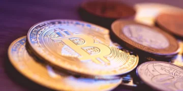 Bitcoin avança e se aproxima de US$ 119 mil após aprovação de projeto nos EUA