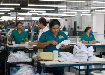 O Ceará encerrou o semestre com um aumento de 6,3% nos postos de trabalho no setor calçadista