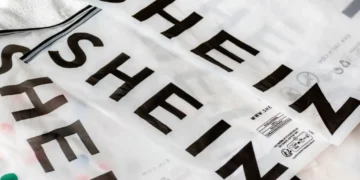 Shein abandona Londres e se dirige a Hong Kong