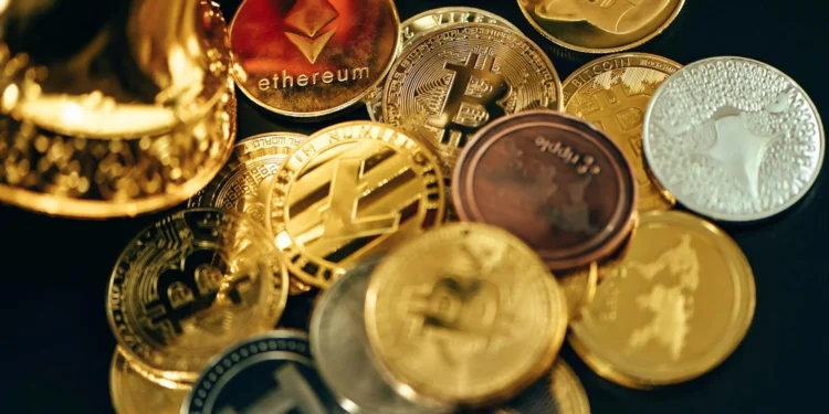 Mercado mundial de criptomoedas excede US$ 4 trilhões pela primeira vez em contexto regulatório histórico